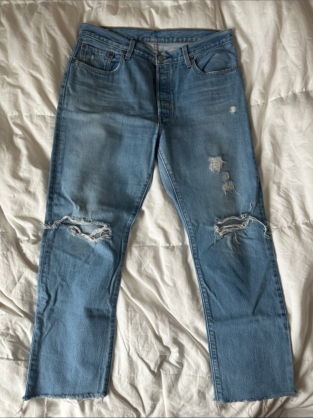 Levi’s 501 Women’s Jeans Distressed Blue Denim Jeans